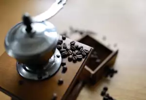 Ruční Mlýnek Na Kávu